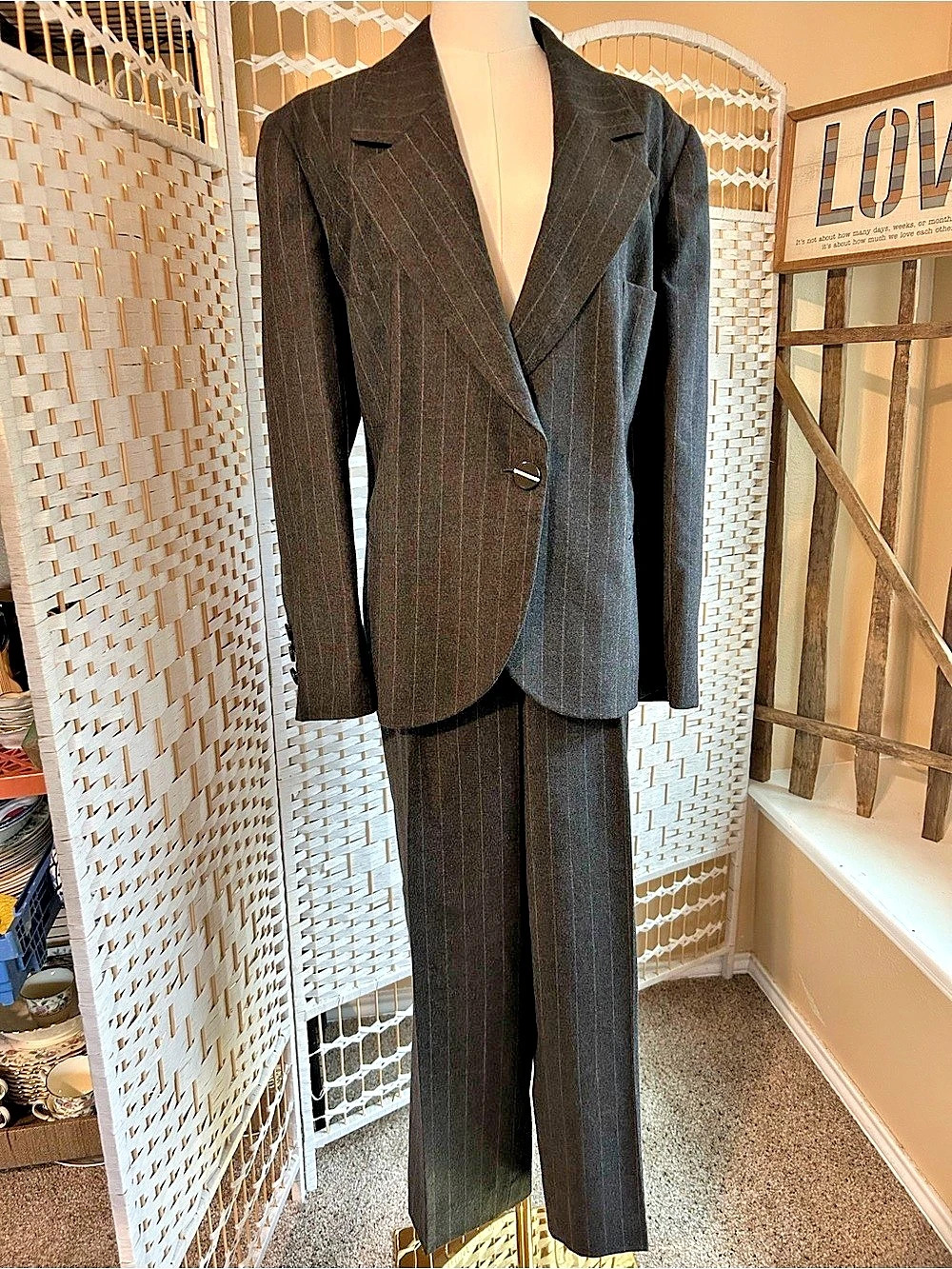 1980s - 1990s Vintage LOUIS FERAUD  Pinstripe Wool Cashmere Pantsuit in Gray 18